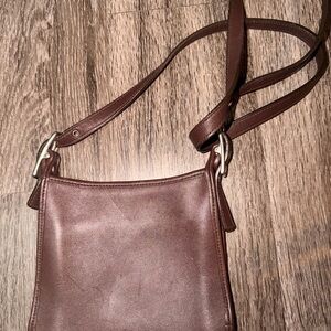 Elegant Brown Leather Crossbody Bag